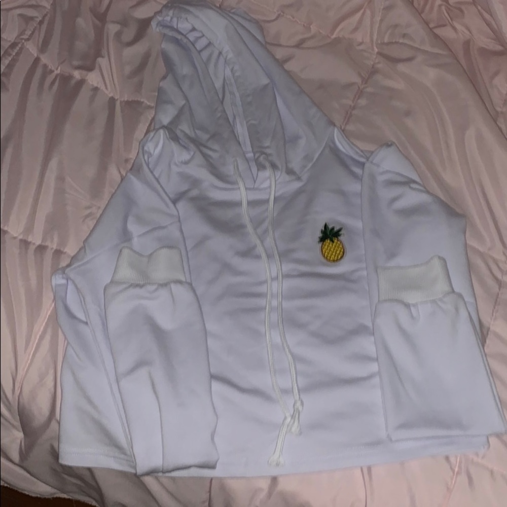 cropped hoodie